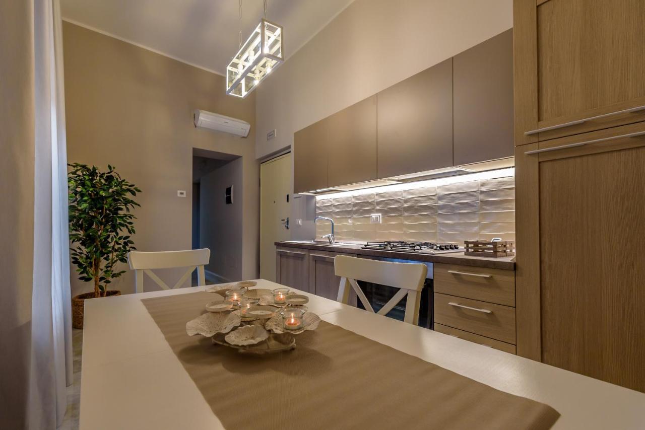 Marie Claire Apartments & Spa วาสโต ภายนอก รูปภาพ