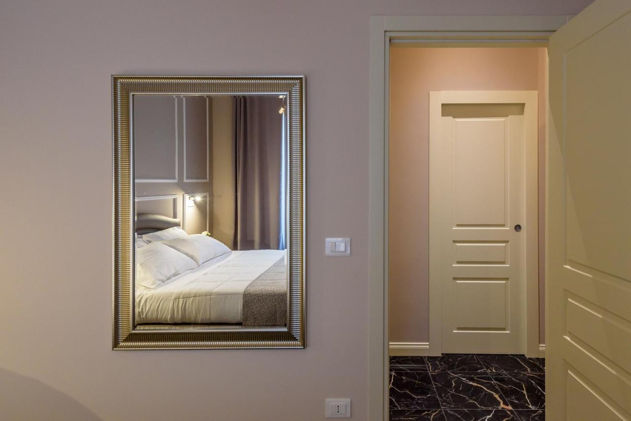 Marie Claire Apartments & Spa วาสโต ภายนอก รูปภาพ