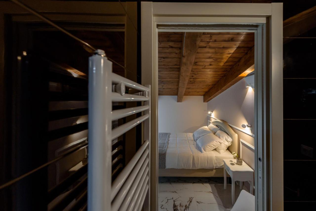 Marie Claire Apartments & Spa วาสโต ภายนอก รูปภาพ