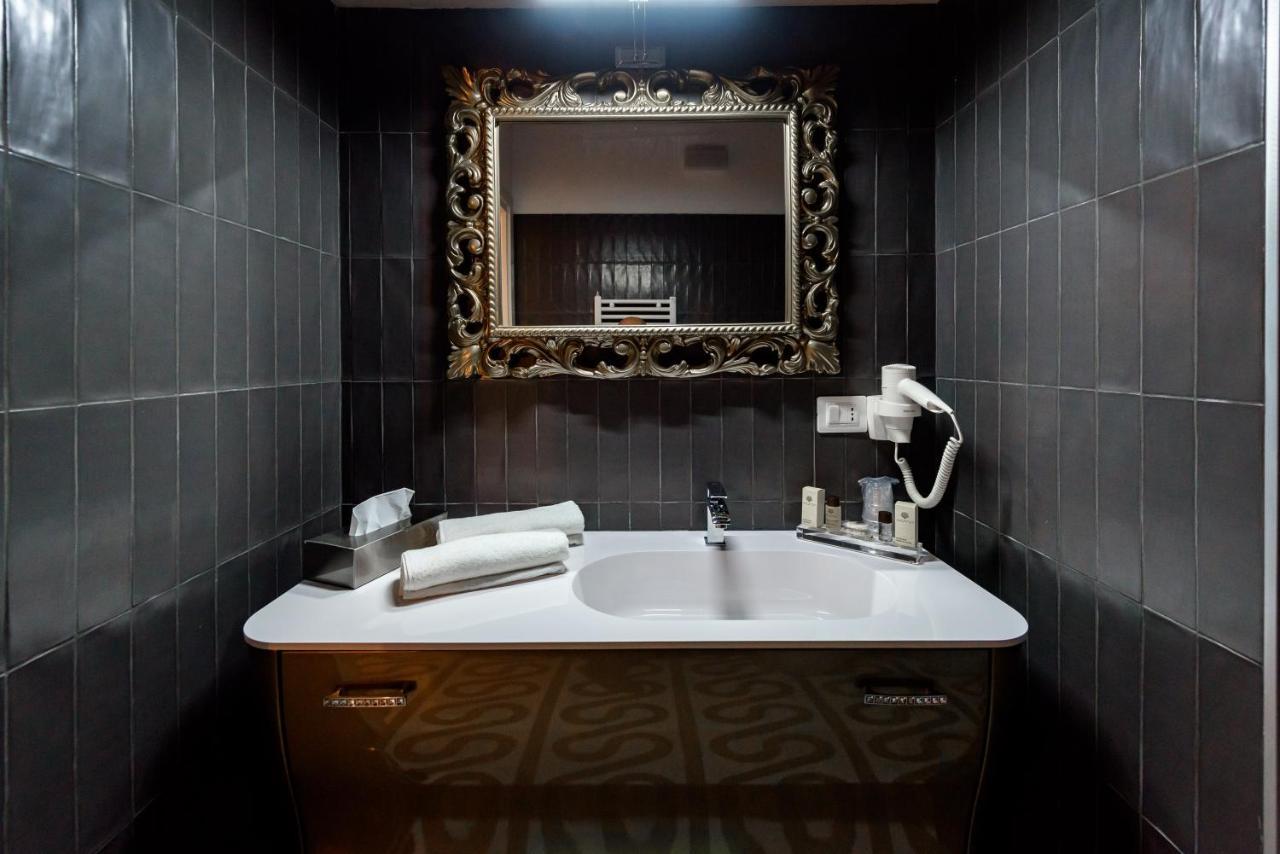 Marie Claire Apartments & Spa วาสโต ภายนอก รูปภาพ
